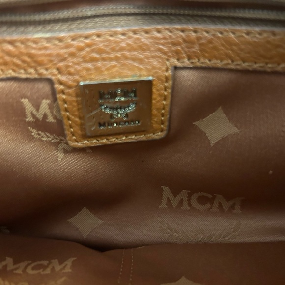 MCM Tan Leather Crossbody Bag with Elegant Chain Strap GUC minor stain bottom - Picture 8 of 16